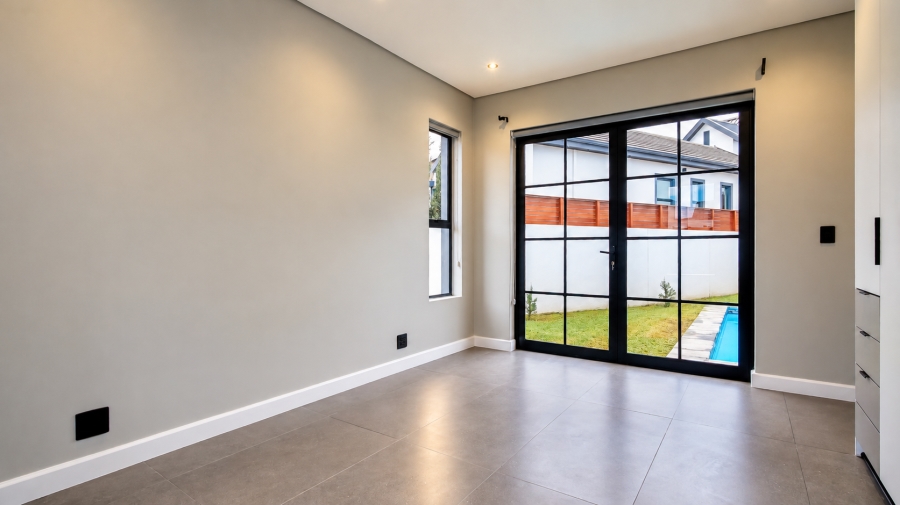 4 Bedroom Property for Sale in Sitari Country Estate Western Cape